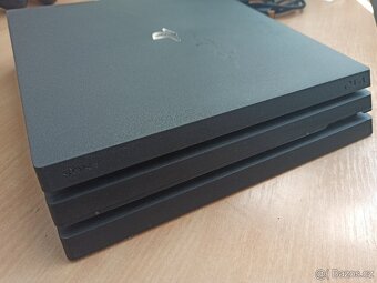 PlayStation 4 Pro - 3