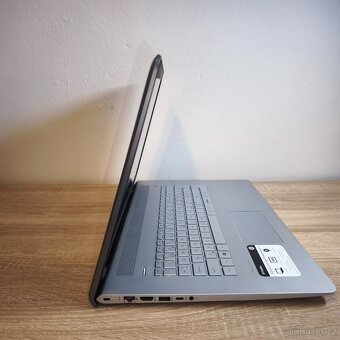 Notebook HP Pavilion, FULL HD 17,3" - 3