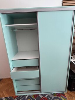 Šatní skříň - 3