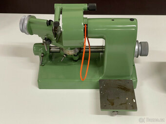 Bruska na přesnou mechaniku M. Deckel SO 77-18030 + Hofmann - 3