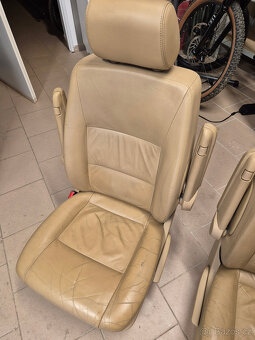 sedadla pro VW Caravelle T5 - 3