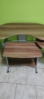 Počítačový stůl - 3