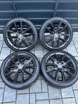 5x112 r18 Octavia RS GEMINI - 3