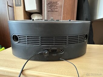 Radiobudík iHome docking - 3