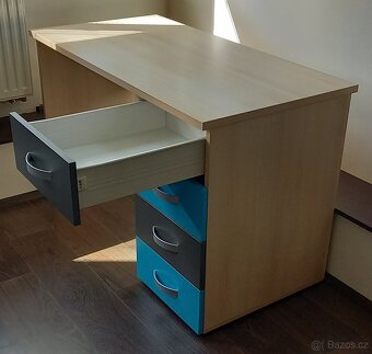 Psací stůl se šuplíky - 3