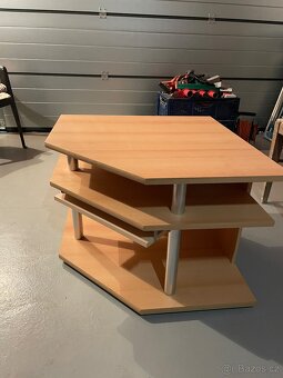 Rohový stůl pod televizi - 3