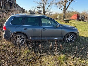 Prodám Volkswagen Touareg 5 L V 10 - 3