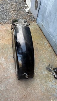 Blatník BMW R4 - 3