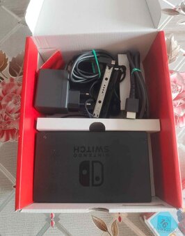 Nintendo SWITCH - 3