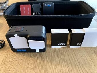 GoPro Hero 11 nová + Volta grip, pouzdra, příslušenství - 3