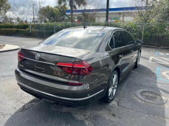 2019 Volkswagen Passat 2.0T SE R-Line FWD 2.0 - 3