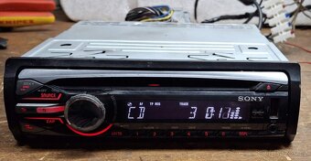 Autorádio SONY CDX-GT450U s USB CD MP3 - 3