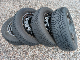 Toyota Yaris zimní sada Nokian 175/65 R 15 - 3
