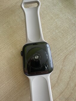 Apple Watch SE 44mm Space Black - 3