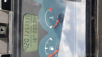 Nissan Terrano - 3