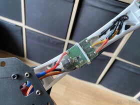 Dron, Quadcopter, domácí stavba - 3