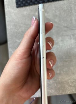 IPhone SE 2020 64 GB - 3