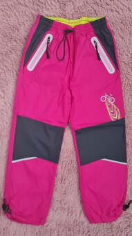 nepromokavé kalhoty/tepláky vel. 122 - 3