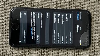 Apple iPhone 8 - 64GB, iOS 16.7.10 - 3