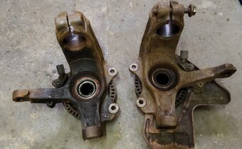 Prodám těhlice Cupra R - 3