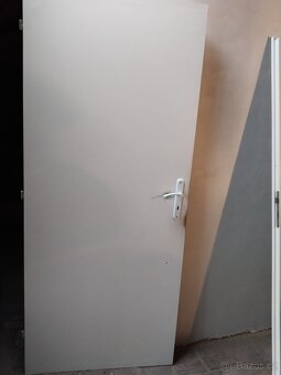 Prodám bílé interiérové dveře - 3
