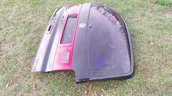 VW SHARAN – DVEŘE KUFRU ČERNÉ - 3