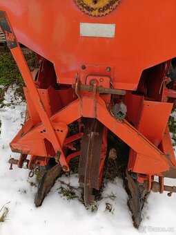 Sazeč brambor SA2-074 + proorávač - 3