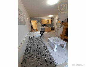 Prodej bytu 2+kk (49 m2) se společným dvorem - Poreč, Istrie - 3
