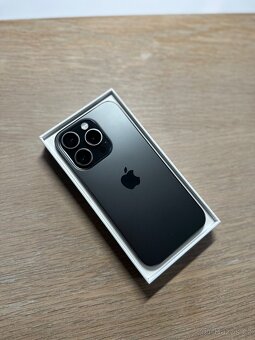 iPhone 15 Pro Černý - 3