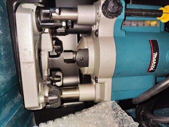 Makita Horní frézka RP1110CJ +příslušenství +kufr Makpac s t - 3
