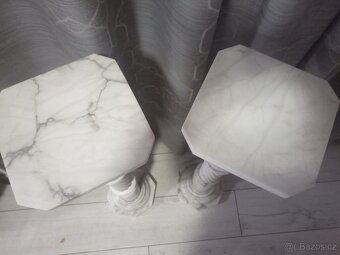 Dva mramorové sloupy - 3