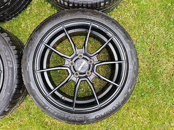 Motec MCR2 Ultralight 8Jx17 5x112 s pneu 225/45 r17 - 3