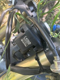 Kompletni sada zamku a ridici jednotka na Yamaha R6 03-05 - 3