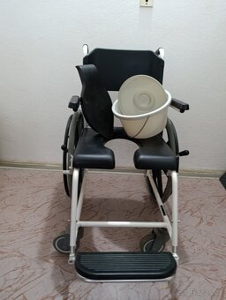Invalidní křeslo/vozík sprchový a toaletní - 3