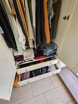 Šatní skříň IKEA smetanová - 3