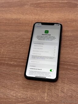 iPhone 11 pro max 64GB cist popis - 3