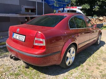 Superb 2.5 TDI 114kw automat - 3