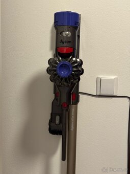 Prodám vysavač Dyson V8 Animal Plus - 3