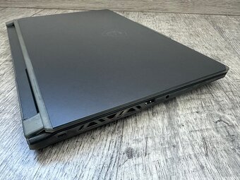 v ZÁRUCE-HERNÍ MAŠINA-MSI CYBORG- i5/RTX 6GB+INtEL/SSD - 3