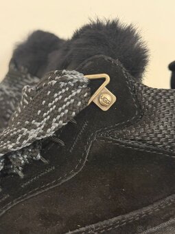 UGG lowmel black - 3