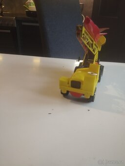 Staré hračky raketonosic - 3