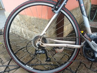 Trekingové kolo apache - 3