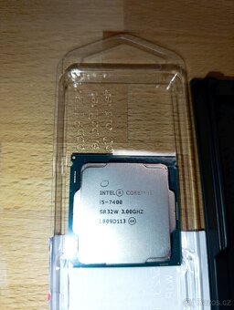 CPU Intel Core i5-7400 + chladič + pasta, socket 1151 - 3