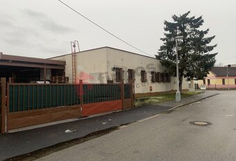 Pronájem komerčního prostoru České Budějovice - 3