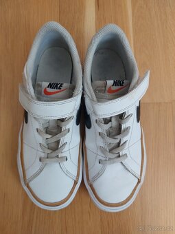 Chlapecké boty Nike, velikost 35 - 3