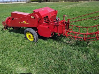 Prodám lis na malé hranaté balíky New Holland 55 - 3
