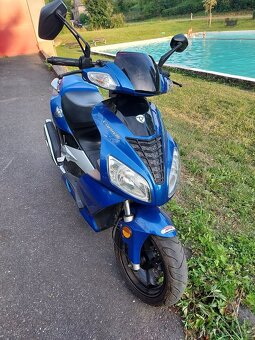 Capirelli Maximus 125 - 3