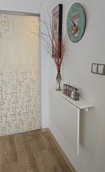 sklápěcí jídelní stůl + barové židle - 3