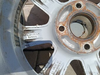Prodám litá kola BORBET 15"4X108 ET 35 - 3