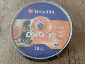 23 ks DVD 4.7 GB, 16x speed. - 3